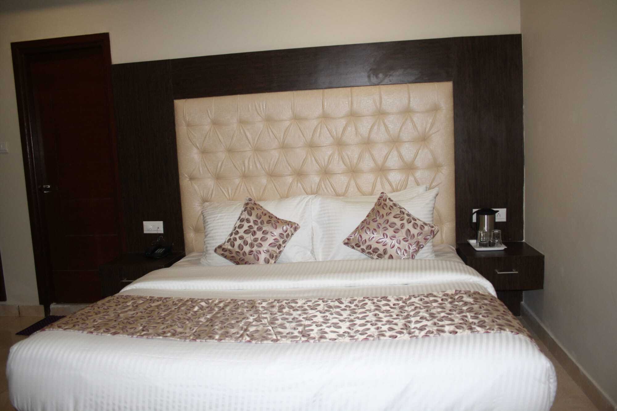 Regenta Place Green Leaf Manali- A Centrally Heated Resort Bagian luar foto